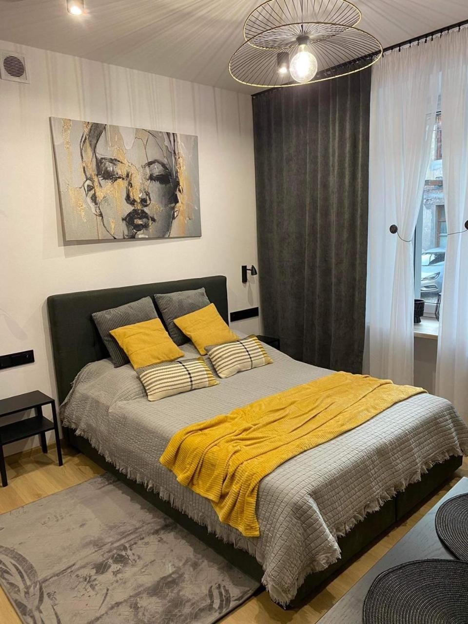 Bed, Photo of the whole room