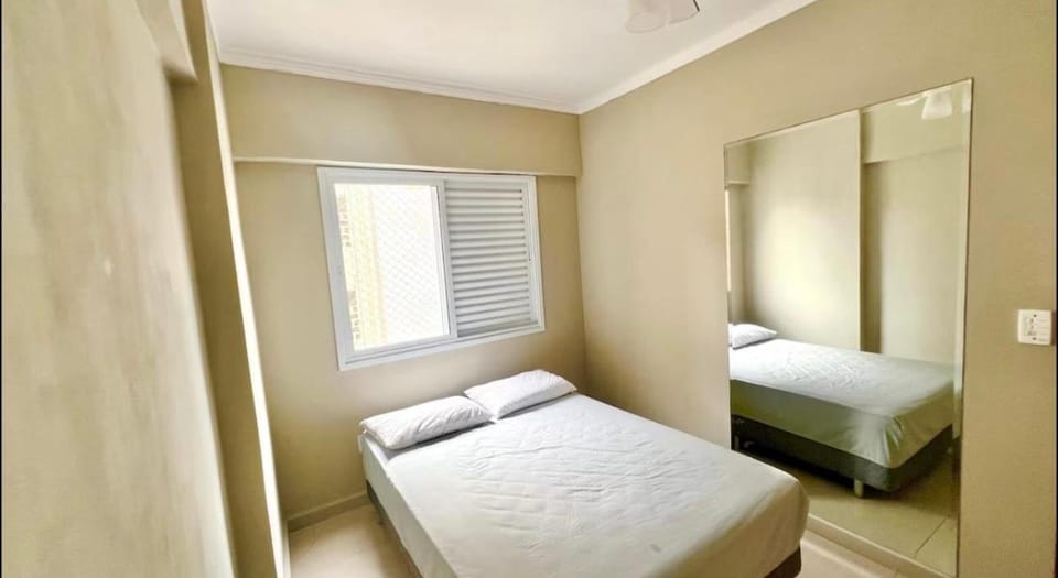 2 Min from the Beach! House in Santos