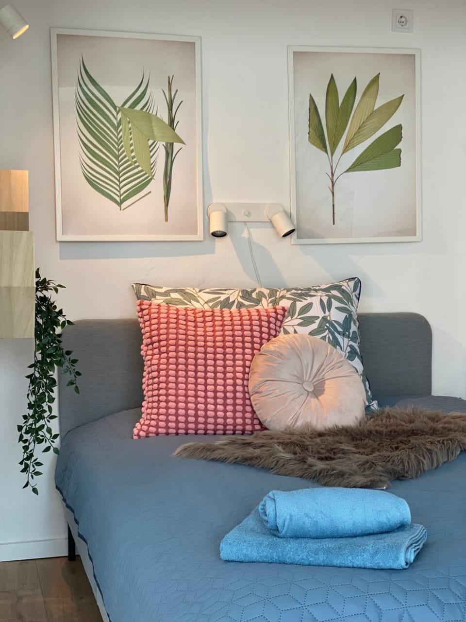 Living room, Bedroom