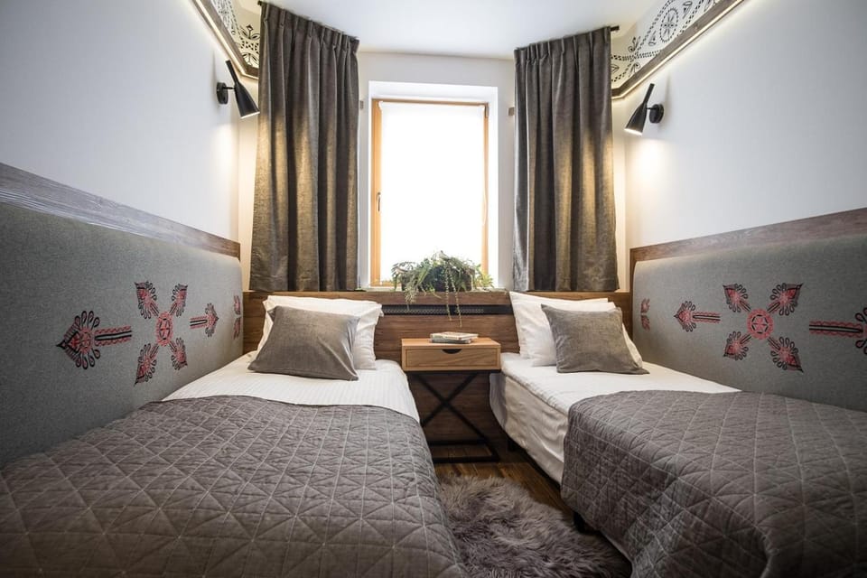Bed, Living room, Photo of the whole room, Bedroom