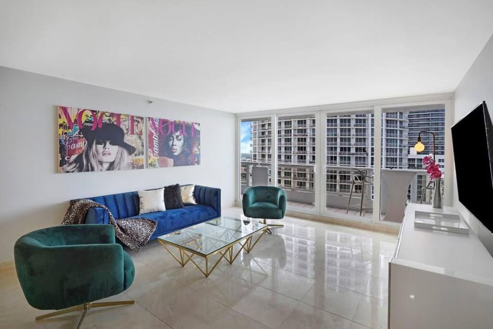 TV and multimedia, Balcony/Terrace, Living room