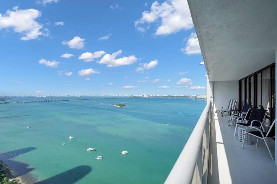 View (from property/room), Balcony/Terrace, Sea view