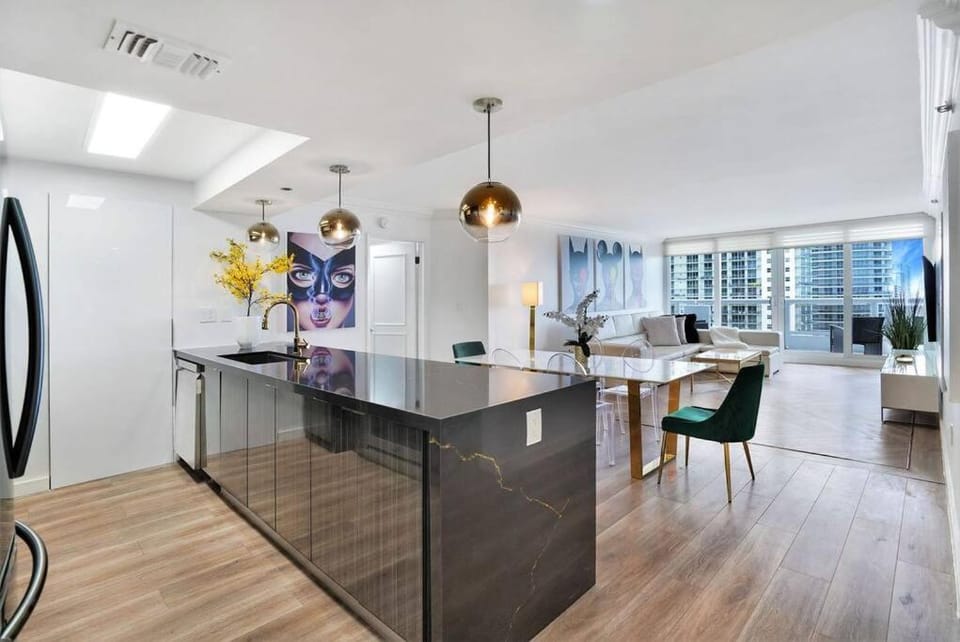 Kitchen or kitchenette, Living room, Dining area
