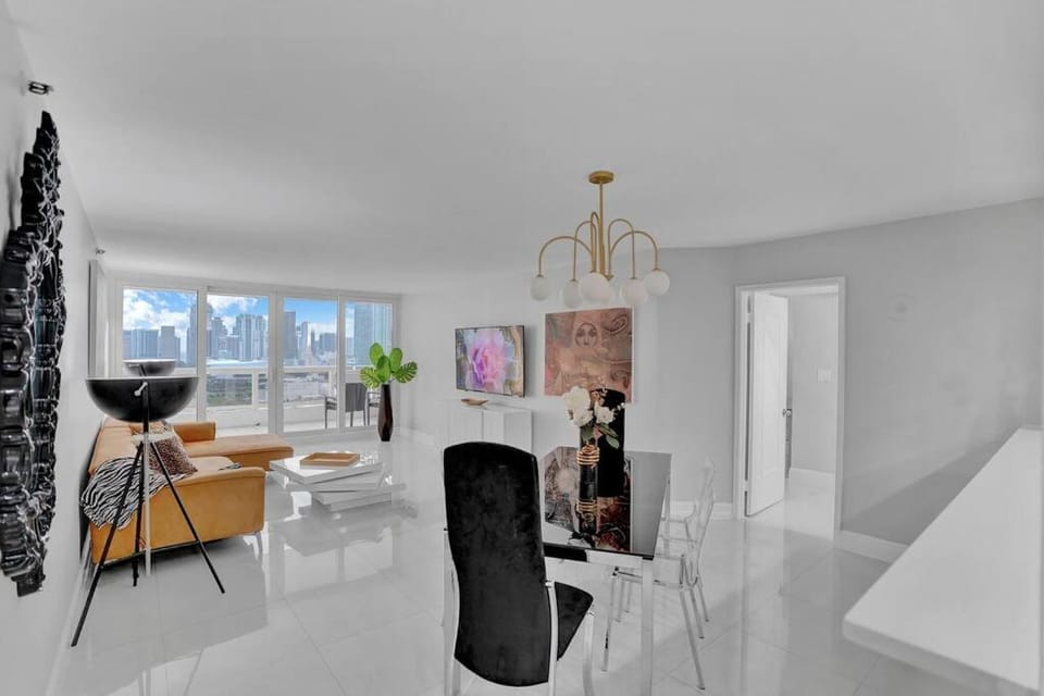 TV and multimedia, Balcony/Terrace, Living room, Dining area