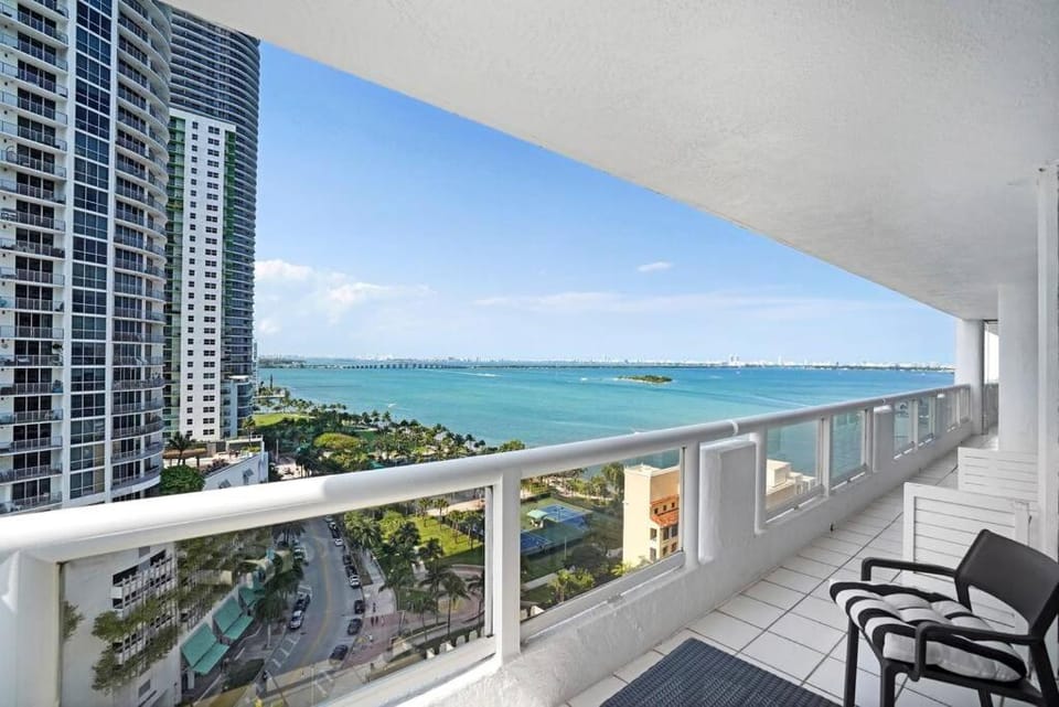 View (from property/room), Balcony/Terrace, Sea view