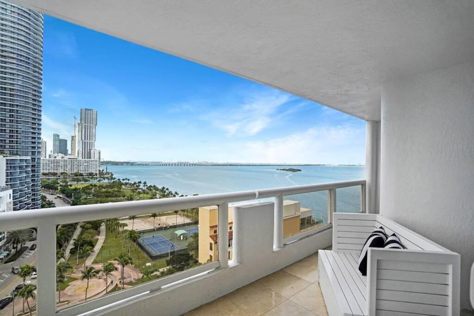 View (from property/room), Balcony/Terrace, Sea view