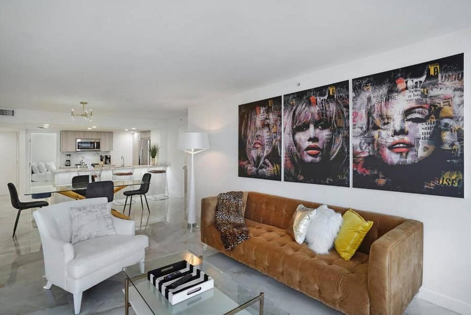 TV and multimedia, Balcony/Terrace, Kitchen or kitchenette, Living room, Dining area