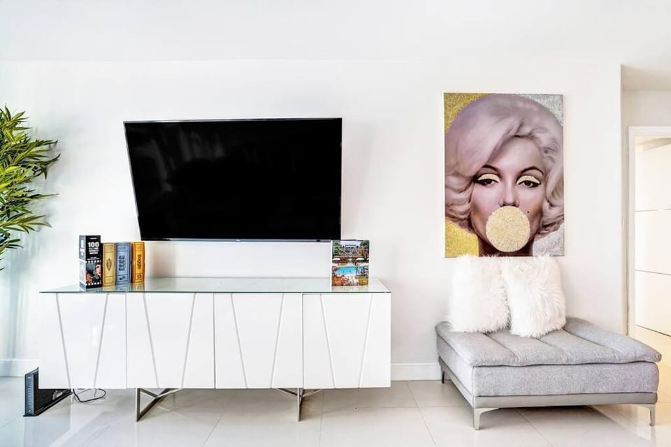 TV and multimedia, Balcony/Terrace, Living room