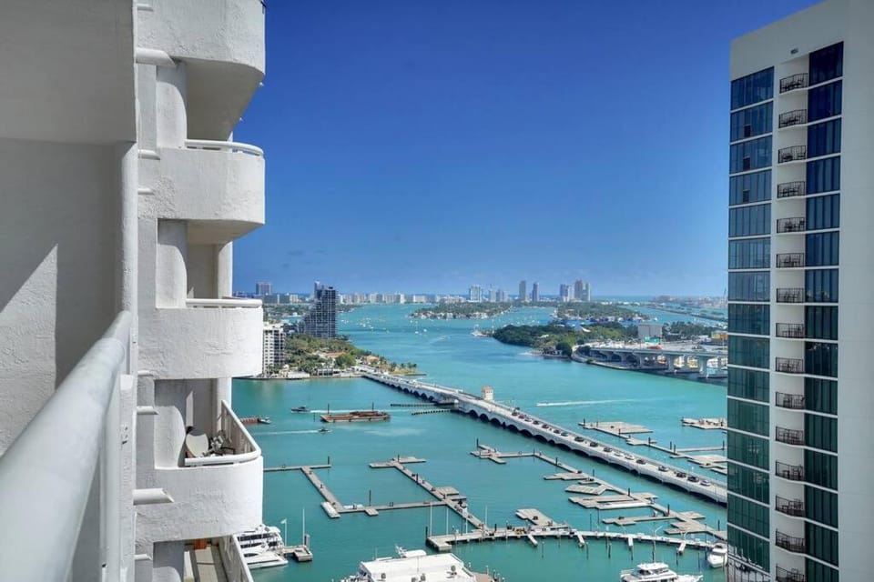 View (from property/room), Balcony/Terrace, Sea view