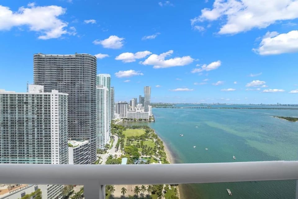 View (from property/room), Balcony/Terrace, Sea view