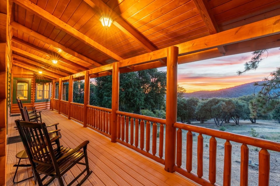 Natural landscape, Balcony/Terrace, Mountain view, Sunset
