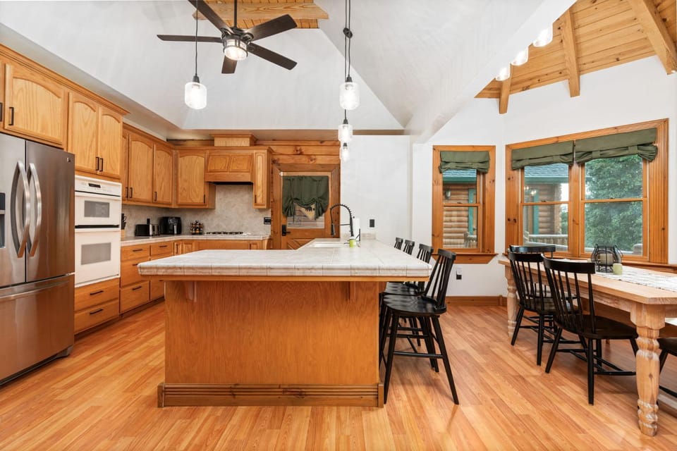 Dining area, oven, stove, kitchen