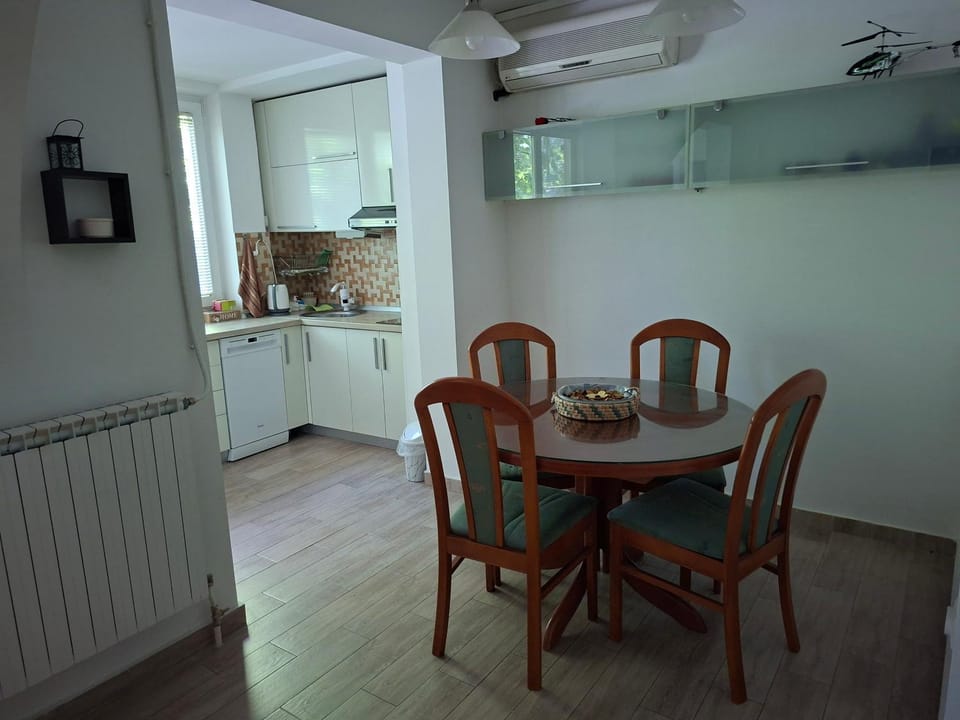 65m2 Apartment, 3 Rooms Skopje, Karpos Apartment in Skopje