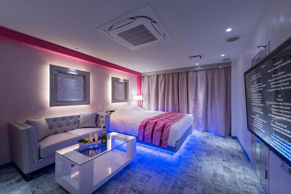 Bed, TV and multimedia, Photo of the whole room, Bedroom, air conditioner