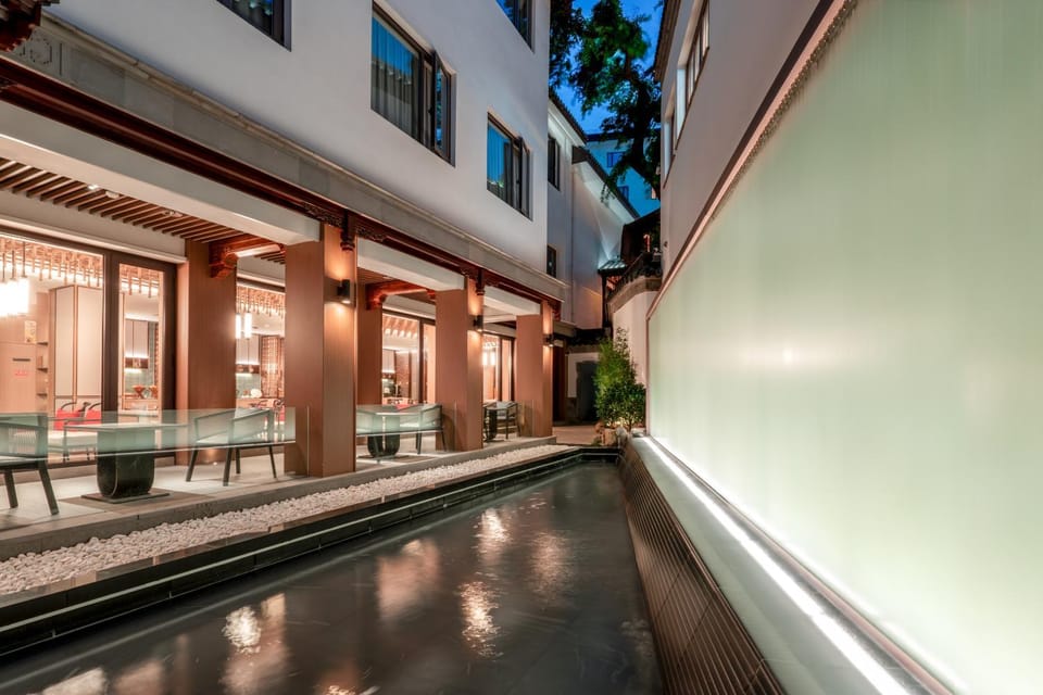 Property building, Garden view