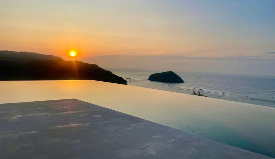 Nearby landmark, Natural landscape, Mountain view, Pool view, Sea view, Swimming pool, Sunrise