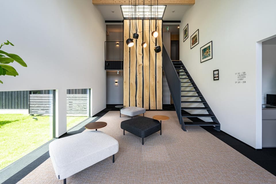 Communal lounge/ TV room