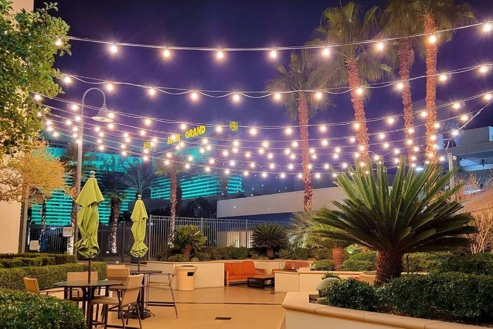 The Signature at MGM Condo! Stunning Strip Views & No Resort Fees! Apartment in Las Vegas Strip