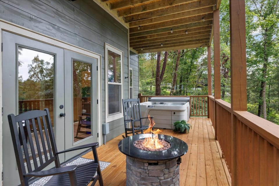 Hot Tub, Balcony/Terrace
