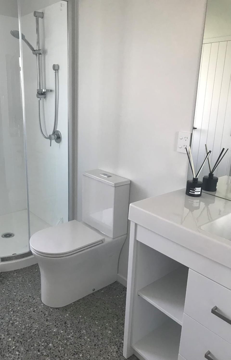 Shower, Toilet, Bathroom