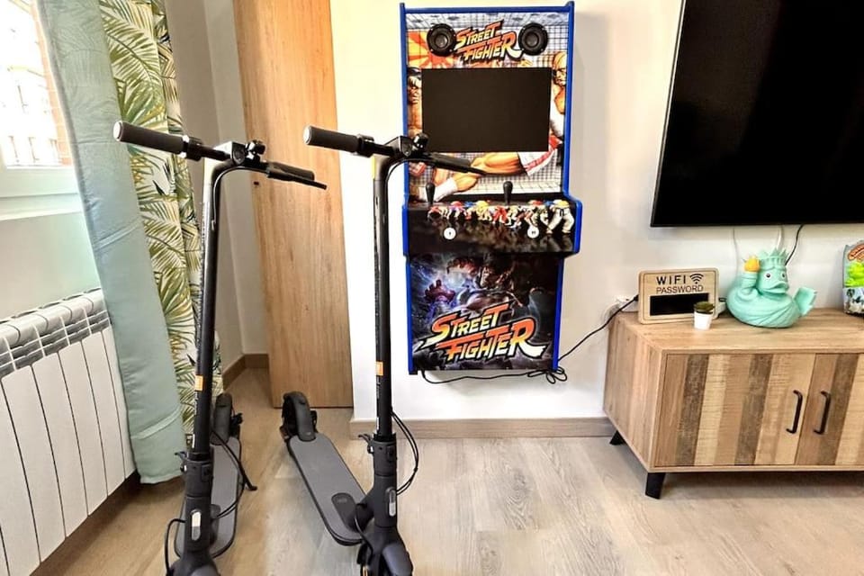 Game Room, Game Room, TV and multimedia, Seasons