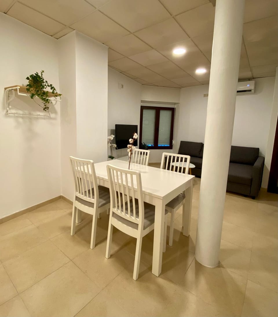 Living room, Seating area, Dining area, air conditioner