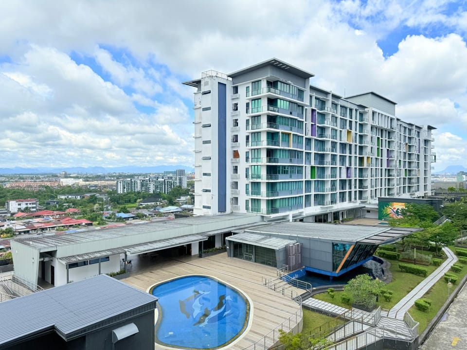 Property building, City view