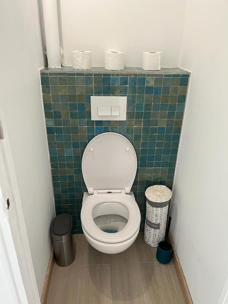 Toilet