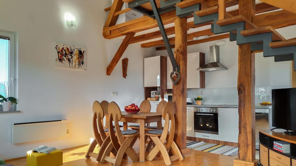 Day, Winter, Summer, TV and multimedia, Coffee/tea facilities, Kitchen or kitchenette, Living room, Dining area, Seasons, Time of day, dishwasher, internet, locker, minibar, pet friendly, stove, toaster, kitchen