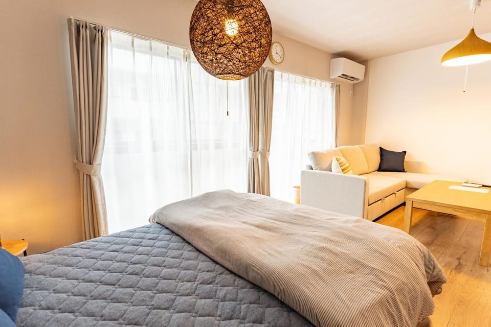 Bed, Living room, Bedroom, air conditioner