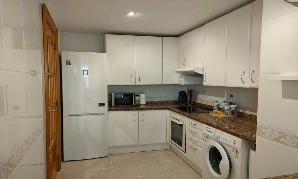 Kitchen or kitchenette, dishwasher, minibar, pet friendly, stove, toaster, washing machine