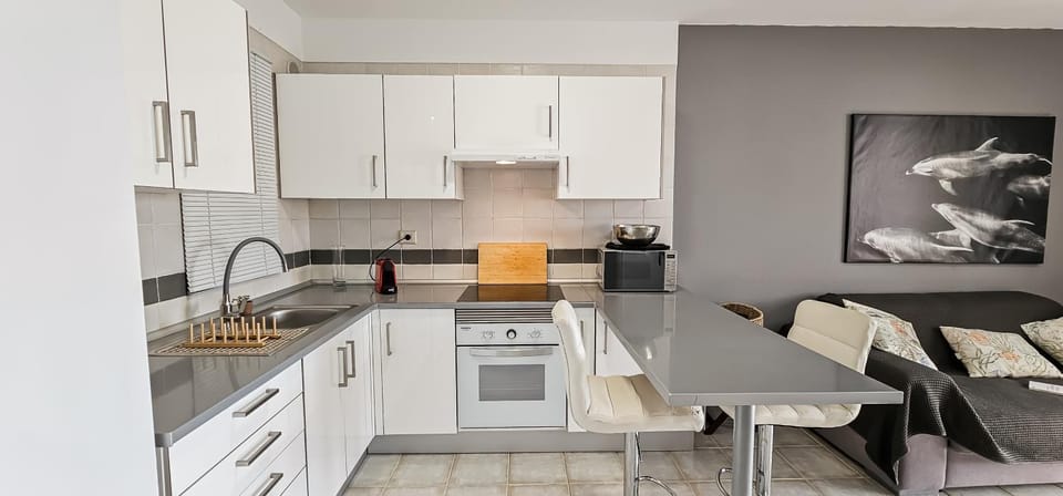 Sunny Garden 1 BR Apartment Arona Apartment in Abona