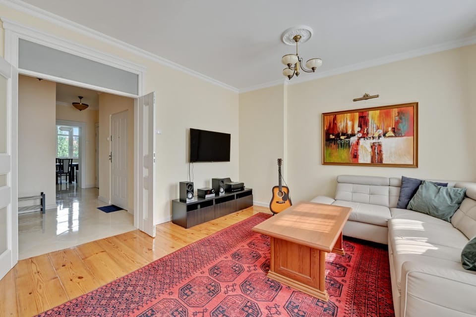 TV and multimedia, Living room, Photo of the whole room, Seating area