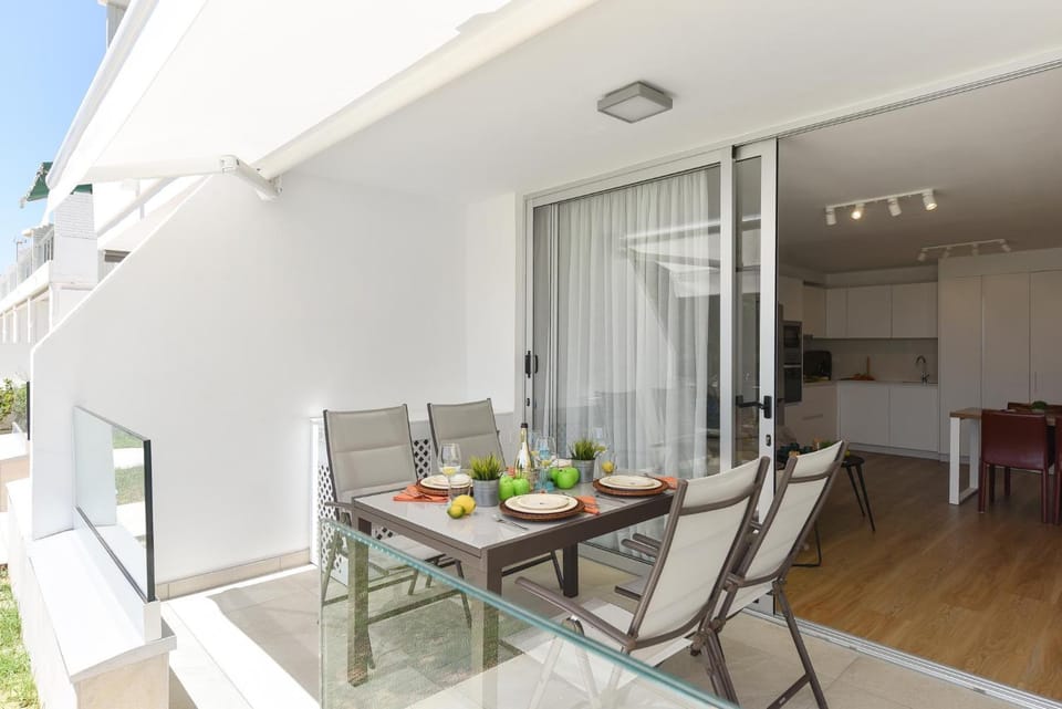 Balcony/Terrace, Dining area