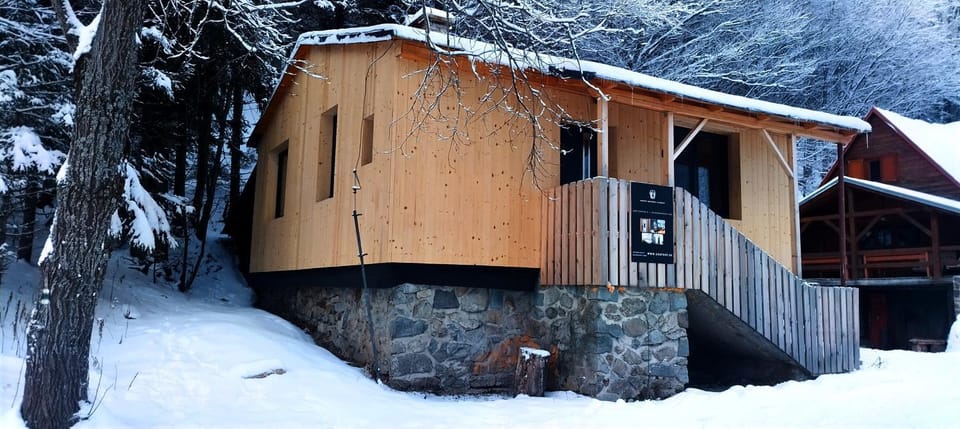 Property building, Day, Winter