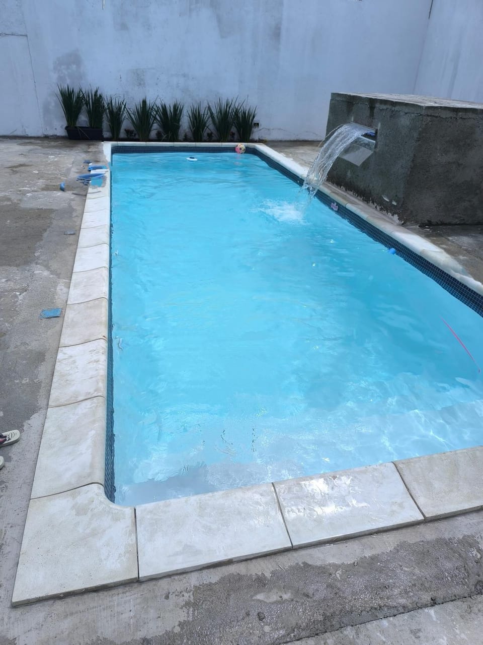 Day, Swimming pool