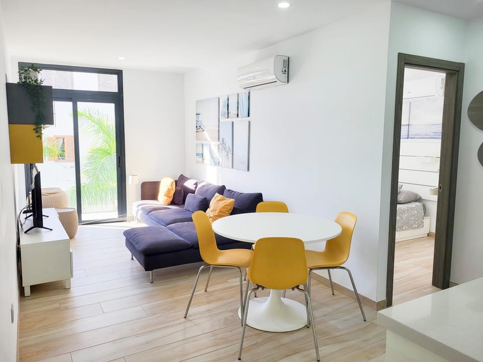 TV and multimedia, Seating area