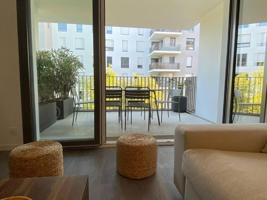 Balcony/Terrace, Living room