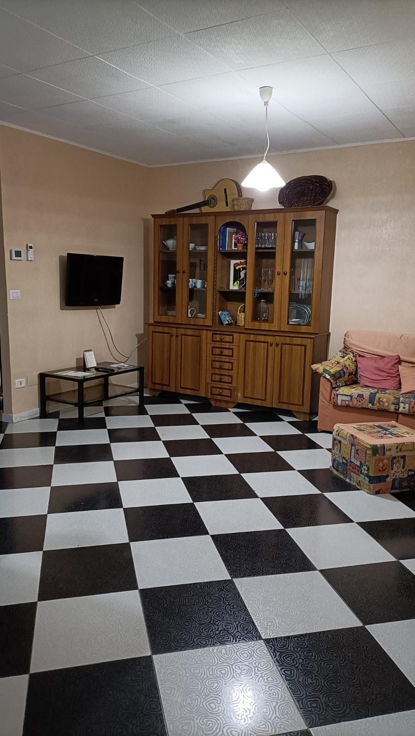 Communal lounge/ TV room