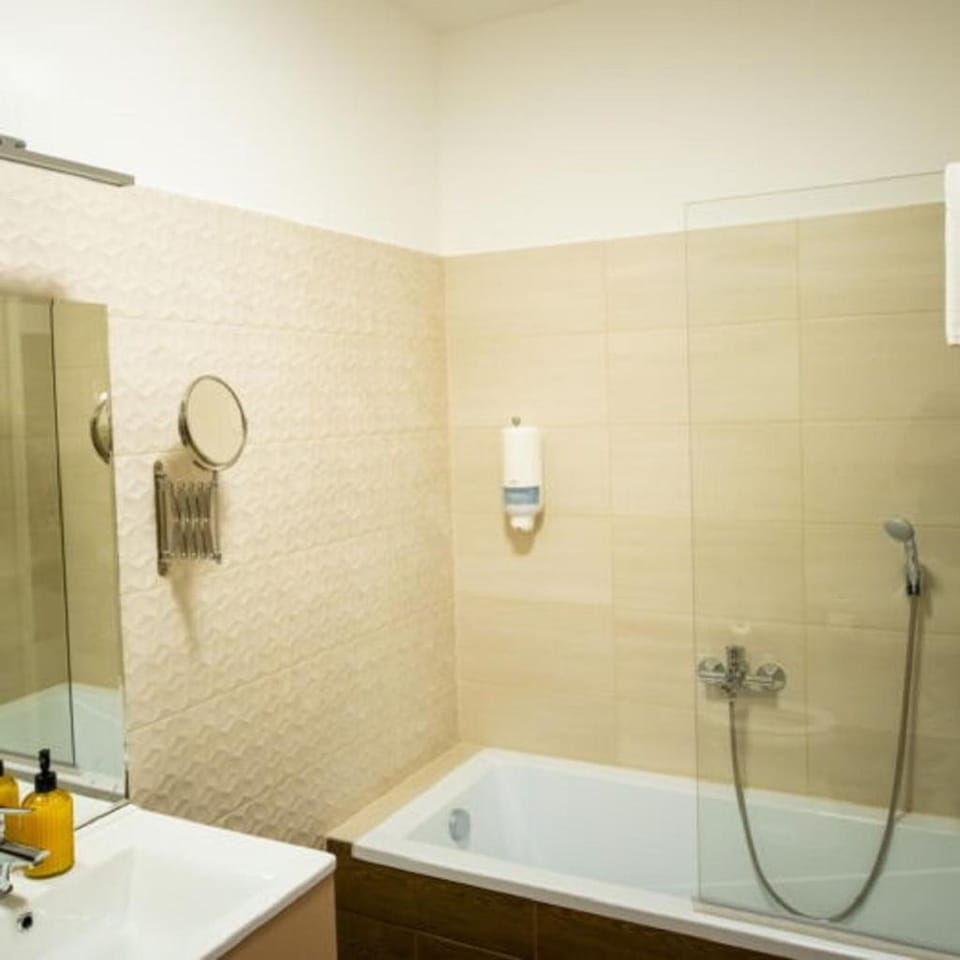 Bathroom, Bath