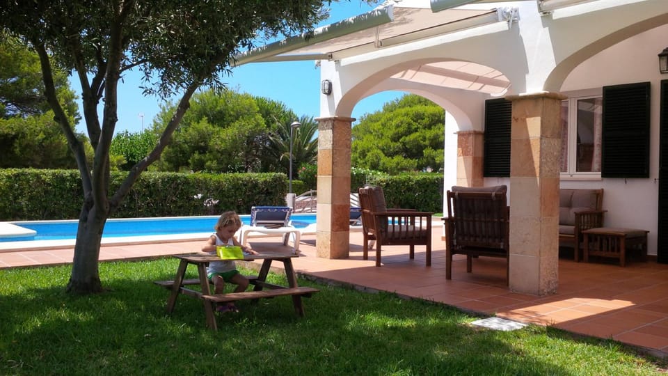 BBQ facilities, Garden, Balcony/Terrace