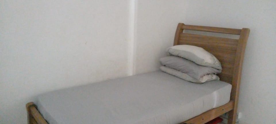 White house Apartment in Flic en Flac