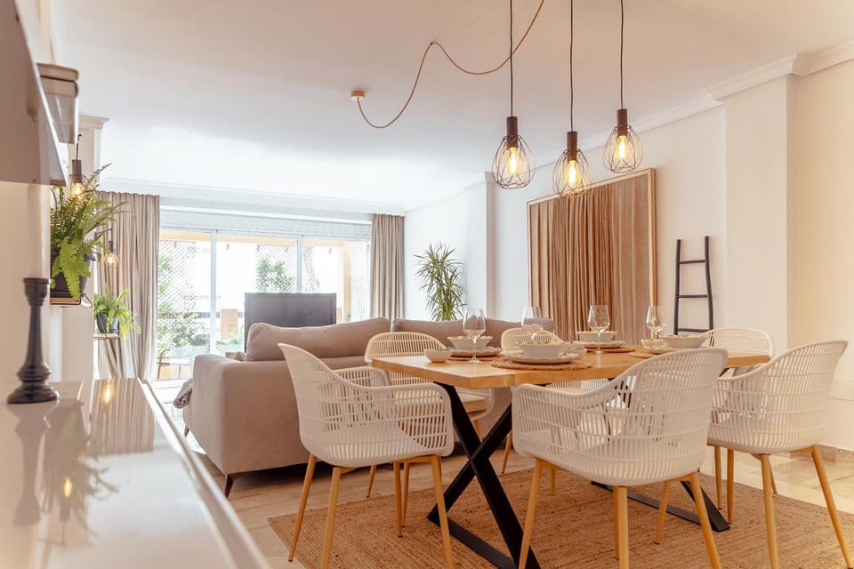 Living room, Dining area
