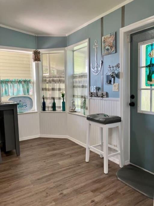 Kitchen or kitchenette, Decorative detail, Decorative detail, Dining area