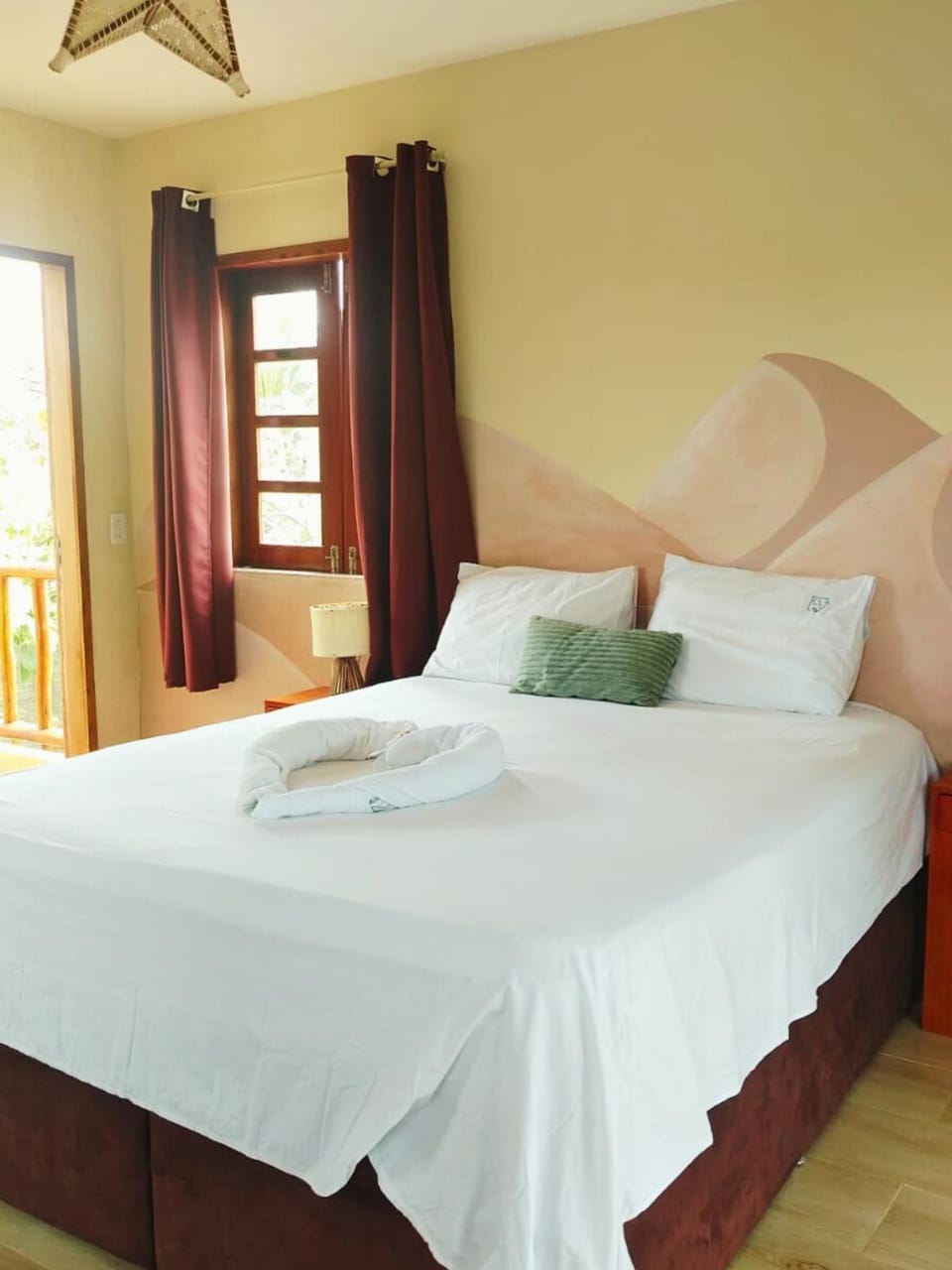 Bed, Photo of the whole room, Bedroom