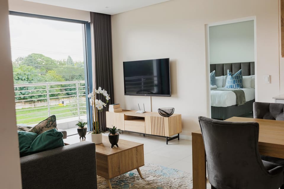 Communal lounge/ TV room, TV and multimedia, Seating area, Evening entertainment