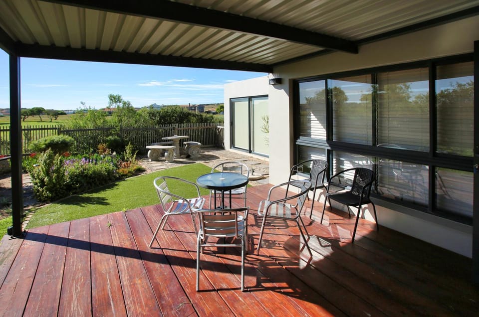 Patio, Garden, Garden view