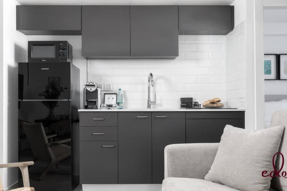 דירת 2 חדרי שינה וסלון 50 מטר מהים- By Edomlux Apartment in Eilat