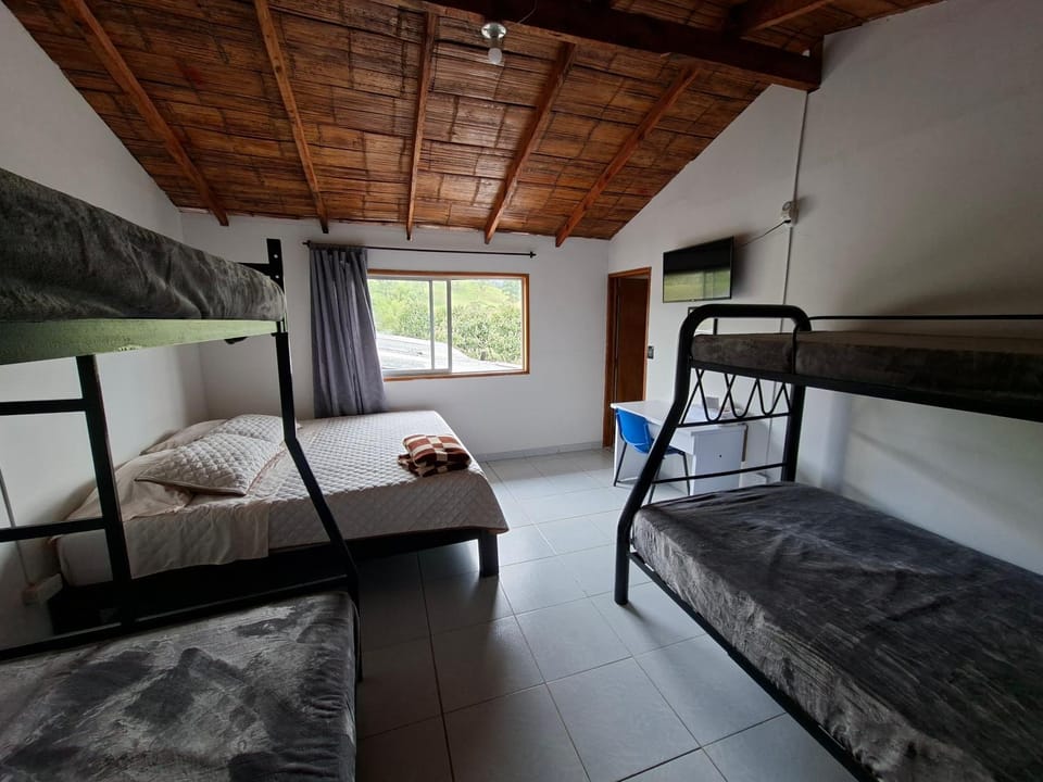 Bed, Bedroom, bunk bed