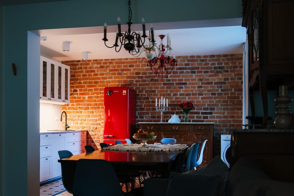Kitchen or kitchenette, Living room